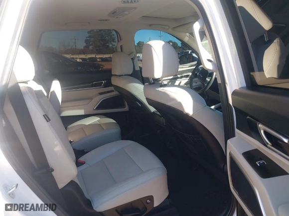 2023 Kia Telluride S with VIN 5XYP6DGC4PG384549, listed as a IAAI auction lot 41141392 with 43,916 mi miles. Bid and sale history available at carsss.com. Image 8.