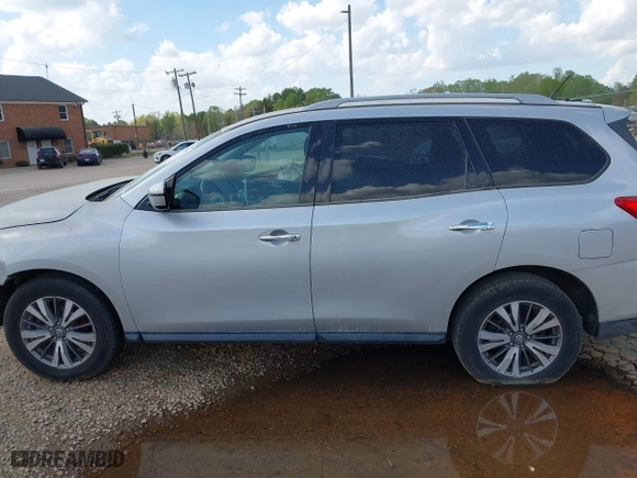 2017 Nissan Pathfinder SV with VIN 5N1DR2MN9HC664487, listed as a IAAI auction lot 41974800 with 1 mi miles. Bid and sale history available at carsss.com. Image 14.