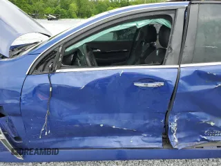 2017 Chevrolet SS z VIN 6G3F25RW9HL303977, wystawiony jako Copart lot #55012085 z przebiegiem 53 657 mil mil oraz Szkoda całkowita • Salvage title. Historia ofert i sprzedaży dostępna na DreamBid. Obrazek 7.