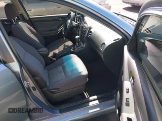 2005 Toyota Matrix STD with VIN 2T1KR32E05C551132, listed as a IAAI auction lot 42250703 with 181,027 mi miles and . Bid and sale history available at DreamBid. Image 5.