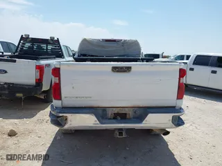 2021 Chevrolet Silverado 2500HD Work Truck with VIN 1GC1YLE7XMF212931, listed as a IAAI auction lot 42046367 with 155,497 mi miles. Bid and sale history available at carsss.com. Image 16.