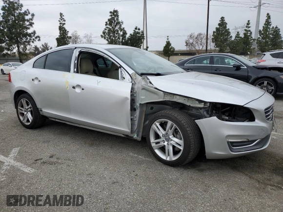 2014 Volvo S60 T5 with VIN YV1612FS4E1292856, listed as a Copart auction lot 50951795 with 121,283 mi miles and Salvage Title. Bid and sale history available at carsss.com. Image 4.