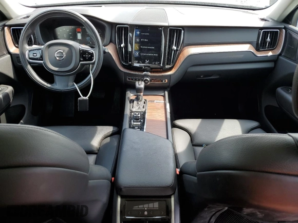 2019 Volvo XC60 Inscription with VIN LYV102RL0KB298567, listed as a Copart auction lot 54501325 with 31,777 mi miles and Salvage title. Bid and sale history available at DreamBid. Image 8.