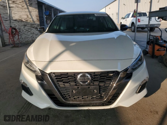 2022 Nissan Altima 2.0 SR with VIN 1N4AL4CV8NN310102, listed as a Copart auction lot 84098694 with 46,181 mi miles and Salvage Title. Bid and sale history available at carsss.com. Image 5.
