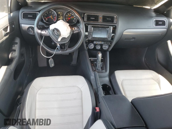 2016 Volkswagen Jetta Sport z VIN 3VWD17AJ8GM331542, wystawiony jako Copart lot #56717875 z przebiegiem 95 780 mil mil oraz Nie do naprawy • Non repairable. Historia ofert i sprzedaży dostępna na DreamBid. Obrazek 8.