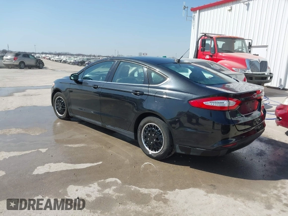 2013 Ford Fusion S with VIN 3FA6P0G74DR108089, listed as a IAAI auction lot 41767932 with 324,414 mi miles. Bid and sale history available at carsss.com. Image 3.