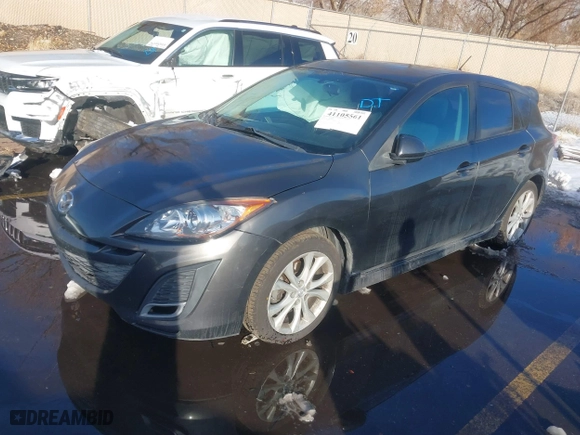 2011 Mazda Mazda3 s Sport with VIN JM1BL1K68B1361786, listed as a IAAI auction lot 41105561 with 157,534 mi miles. Bid and sale history available at carsss.com. Image 17.
