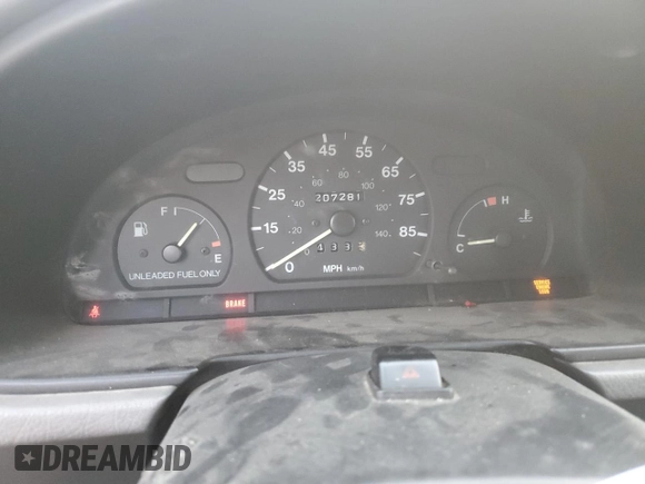 1997 Geo Metro LSi z VIN 2C1MR2299V6755576, wystawiony jako Copart lot #44416715 z przebiegiem 207 281 mil mil oraz Szkoda całkowita • Salvage title. Historia ofert i sprzedaży dostępna na DreamBid. Obrazek 9.