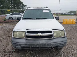 2004 Chevrolet Tracker z VIN 2CNBE134946916733, wystawiony jako IAAI lot #42436659 z przebiegiem 252 417 mil mil oraz . Historia ofert i sprzedaży dostępna na DreamBid. Obrazek 6.