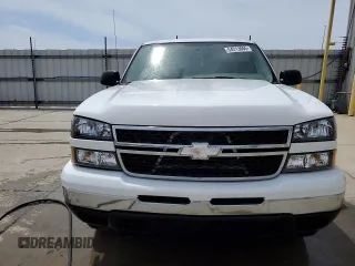 2006 Chevrolet Silverado 1500 LT2 with VIN 1GCEK19B56Z207532, listed as a Copart auction lot 54213065 with 175,177 mi miles and Salvage Title. Bid and sale history available at DreamBid. Image 5.
