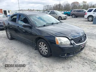 2011 Mitsubishi Galant FE z VIN 4A32B2FF9BE028621, wystawiony jako IAAI lot #41788773 z przebiegiem 261 300 mil mil oraz . Historia ofert i sprzedaży dostępna na DreamBid. Obrazek 1.
