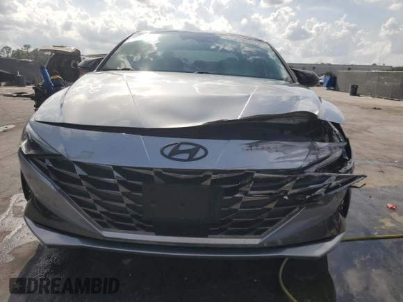 2023 Hyundai Elantra Limited z VIN 5NPLP4AGXPH089813, wystawiony jako Copart lot #51537065 z przebiegiem 95 270 mil mil oraz Nie do naprawy • Non repairable. Historia ofert i sprzedaży dostępna na DreamBid. Obrazek 5.