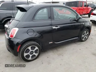 2013 FIAT 500e with VIN 3C3CFFGE7DT712695, listed as a Copart auction lot 77713564 with 43,490 mi miles and Salvage Title. Bid and sale history available at carsss.com. Image 3.