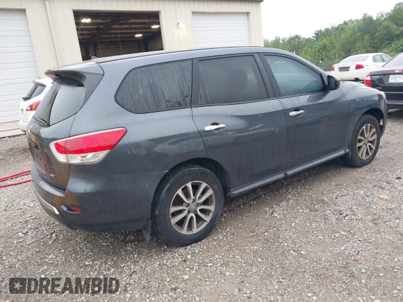 2013 Nissan Pathfinder SL with VIN 5N1AR2MM3DC665977, listed as a IAAI auction lot 42476560 with 242,660 mi miles and . Bid and sale history available at DreamBid. Image 4.