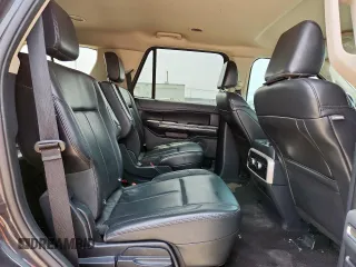 2022 Ford Expedition XLT z VIN 1FMJU1HT8NEA34626, wystawiony jako Copart lot #56818205 z przebiegiem 93 031 mil mil oraz Szkoda całkowita • Salvage title. Historia ofert i sprzedaży dostępna na DreamBid. Obrazek 11.