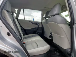 2023 Toyota RAV4 Hybrid XLE Premium с VIN JTMB6RFVXPD082594, выставлен на аукционе Copart как лот 61545245 с пробегом 8 075 миль миль и Списание • Salvage title. История ставок и продаж доступна на DreamBid. Изображение 10.