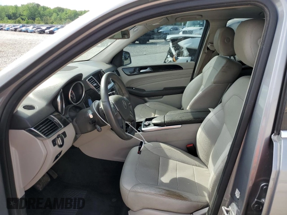 2015 Mercedes-Benz M 350 z VIN 4JGDA5JB0FA556934, wystawiony jako Copart lot #54799995 z przebiegiem 172 095 mil mil oraz Czysty tytuł • Clean title. Historia ofert i sprzedaży dostępna na DreamBid. Obrazek 7.