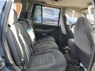2002 Ford Explorer XLT z VIN 1FMDU73E62ZB46631, wystawiony jako Copart lot #49795745 z przebiegiem 177 518 mil mil oraz Czysty tytuł • Clean title. Historia ofert i sprzedaży dostępna na DreamBid. Obrazek 10.