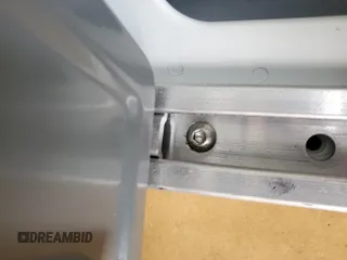 2018 Nissan NV Cargo S z VIN 1N6BF0KYXJN805015, wystawiony jako IAAI lot #42403871 z przebiegiem 171 667 mil mil oraz . Historia ofert i sprzedaży dostępna na DreamBid. Obrazek 25.