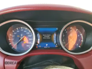 2017 Maserati Ghibli S Q4 z VIN ZAM57RTL4H1223560, wystawiony jako Copart lot #45456255 z przebiegiem 90 507 mil mil oraz Szkody całkowita. Historia ofert i sprzedaży dostępna na DreamBid. Obrazek 9.