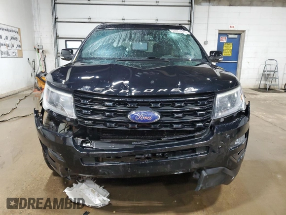 2017 Ford Explorer Sport z VIN 1FM5K8GT3HGC75830, wystawiony jako Copart lot #54857675 z przebiegiem 129 096 mil mil oraz Szkoda całkowita • Salvage title. Historia ofert i sprzedaży dostępna na DreamBid. Obrazek 5.