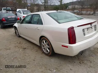 2005 Cadillac STS z VIN 1G6DW677250198015, wystawiony jako IAAI lot #41543304 z przebiegiem 160 000 mil mil oraz . Historia ofert i sprzedaży dostępna na DreamBid. Obrazek 3.