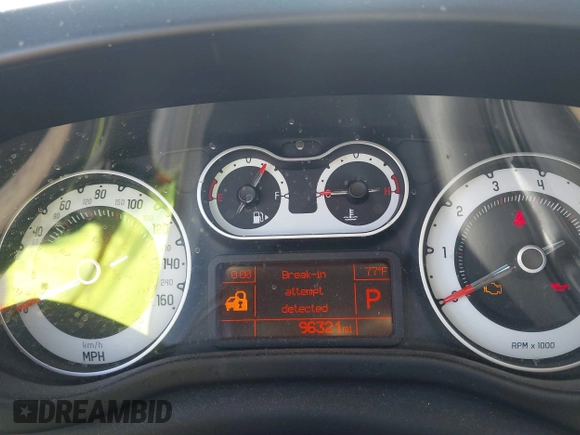 2015 FIAT 500L Lounge with VIN ZFBCFACH1FZ033227, listed as a IAAI auction lot 41636790 with 96,321 mi miles. Bid and sale history available at carsss.com. Image 7.