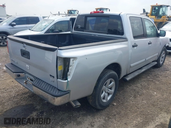 2013 Nissan Titan SV with VIN 1N6AA0EK2DN302357, listed as a IAAI auction lot 42161579 with 199,438 mi miles and . Bid and sale history available at DreamBid. Image 4.