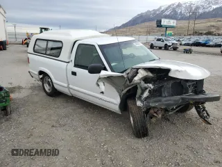1998 GMC Sonoma with VIN 1GTCS1440WK524482, listed as a Copart auction lot 49438405 with 94,978 mi miles and Salvage Title. Bid and sale history available at carsss.com. Image 4.