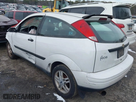 2000 Ford Focus ZX3 with VIN 3FAFP3130YR210633, listed as a IAAI auction lot 41376240 with Not Provided miles and . Bid and sale history available at carsss.com. Image 3.