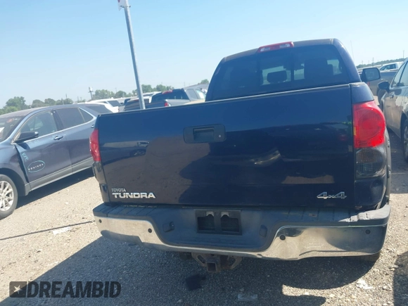 2008 Toyota Tundra z VIN 5TBBV54108S491746, wystawiony jako IAAI lot #42225719 z przebiegiem 142 589 mil mil oraz . Historia ofert i sprzedaży dostępna na DreamBid. Obrazek 16.
