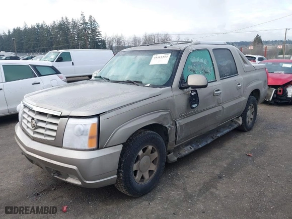 2002 Cadillac Escalade EXT with VIN 3GYEK63N62G209357, listed as a IAAI auction lot 41512354 with 205919 miles. Bid and sale history available at carsss.com. Image 2.