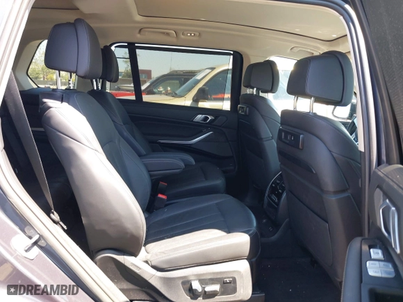 2020 BMW X7 xDrive40i with VIN 5UXCW2C07L9A00078, listed as a IAAI auction lot 41999850 with 59,711 mi miles. Bid and sale history available at carsss.com. Image 8.