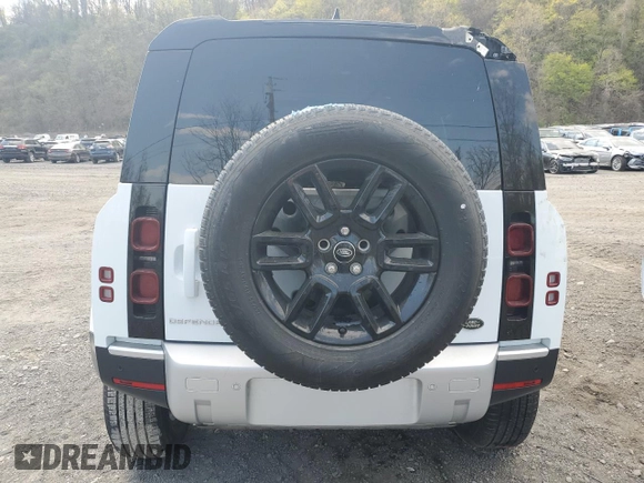 2023 Land Rover Defender S z VIN SALEJ7EX2P2158154, wystawiony jako Copart lot #54381855 z przebiegiem 13 045 mil mil oraz Szkoda całkowita • Salvage title. Historia ofert i sprzedaży dostępna na DreamBid. Obrazek 6.
