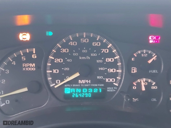 2000 Chevrolet Suburban LS with VIN 3GNEC16T3YG209560, listed as a IAAI auction lot 41551486 with 264,290 mi miles. Bid and sale history available at carsss.com. Image 7.