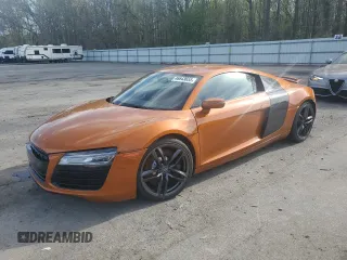 2014 Audi R8 z VIN WUAAUAFG4EN002088, wystawiony jako Copart lot #46643655 z przebiegiem 43 012 mil mil oraz Szkody całkowita. Historia ofert i sprzedaży dostępna na DreamBid. Obrazek 1.