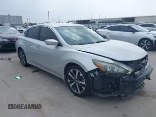 2016 Nissan Altima S z VIN 1N4AL3AP1GN342472, wystawiony jako IAAI lot #42302281 z przebiegiem 137 321 mil mil oraz . Historia ofert i sprzedaży dostępna na DreamBid. Obrazek 1.