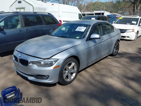 2015 BMW 3 Series 320i xDrive с VIN WBA3C3G57FNS74828, выставлен на аукционе IAAI как лот 41920253 с пробегом 72 521 миль миль и . История ставок и продаж доступна на DreamBid. Изображение 19.