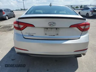 2015 Hyundai Sonata SE z VIN 5NPE24AF6FH108144, wystawiony jako Copart lot #58140065 z przebiegiem 126 031 mil mil oraz Szkoda całkowita • Salvage title. Historia ofert i sprzedaży dostępna na DreamBid. Obrazek 6.