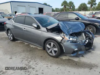 2020 Nissan Altima SV z VIN 1N4BL4DV5LC277765, wystawiony jako Copart lot #52359605 z przebiegiem 101 210 mil mil oraz Nie do naprawy • Non repairable. Historia ofert i sprzedaży dostępna na DreamBid. Obrazek 4.