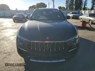 2020 Maserati Levante GranLusso with VIN ZN661XUL1LX354981, listed as a Copart auction lot 82230644 with 53,057 mi miles and Non Repairable. Bid and sale history available at carsss.com. Image 5.