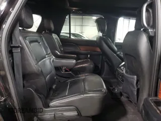 2018 Lincoln Navigator Select z VIN 5LMJJ3HT5JEL08151, wystawiony jako Copart lot #57230735 z przebiegiem 44 617 mil mil oraz Szkoda całkowita • Salvage title. Historia ofert i sprzedaży dostępna na DreamBid. Obrazek 11.