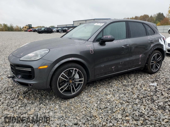 2023 Porsche Cayenne Turbo z VIN WP1AF2AY8PDA20565, wystawiony jako Copart lot #72817943 z przebiegiem 1 694 mil mil oraz . Historia ofert i sprzedaży dostępna na DreamBid. Obrazek 1.