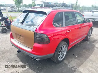 2006 Porsche Cayenne S z VIN WP1AB29P06LA69268, wystawiony jako IAAI lot #42279405 z przebiegiem Nie podano mil oraz . Historia ofert i sprzedaży dostępna na DreamBid. Obrazek 4.