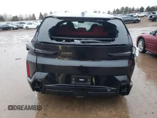 2023 BMW XM z VIN 5YM23CS05P9S12744, wystawiony jako Copart lot #43061175 z przebiegiem Nie podano mil oraz Szkoda całkowita • Salvage title. Historia ofert i sprzedaży dostępna na DreamBid. Obrazek 6.