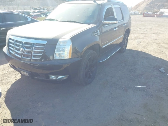 2007 Cadillac Escalade with VIN 1GYFK63837R285897, listed as a IAAI auction lot 40782775 with 130,746 mi miles. Bid and sale history available at carsss.com. Image 22.