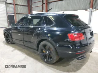 2018 Bentley Bentayga Signature z VIN SJAAC4ZV1JC023032, wystawiony jako Copart lot #46132645 z przebiegiem 36 821 mil mil oraz Szkody całkowita. Historia ofert i sprzedaży dostępna na DreamBid. Obrazek 2.