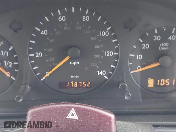 2001 Mercedes-Benz M 320/430/500 with VIN 4JGAB54E61A237617, listed as a IAAI auction lot 41788348 with 178,752 mi miles and . Bid and sale history available at DreamBid. Image 7.
