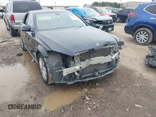 2019 Mercedes-Benz C 300 with VIN 55SWF8DB1KU318294, listed as a IAAI auction lot 41631976 with 102,356 mi miles and . Bid and sale history available at DreamBid. Image 1.