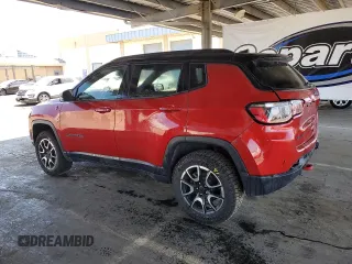 2025 Jeep Compass Trailhawk with VIN 3C4NJDDN3ST557667, listed as a Copart auction lot 65611635 with 8,984 mi miles and Clean title. Bid and sale history available at DreamBid. Image 2.